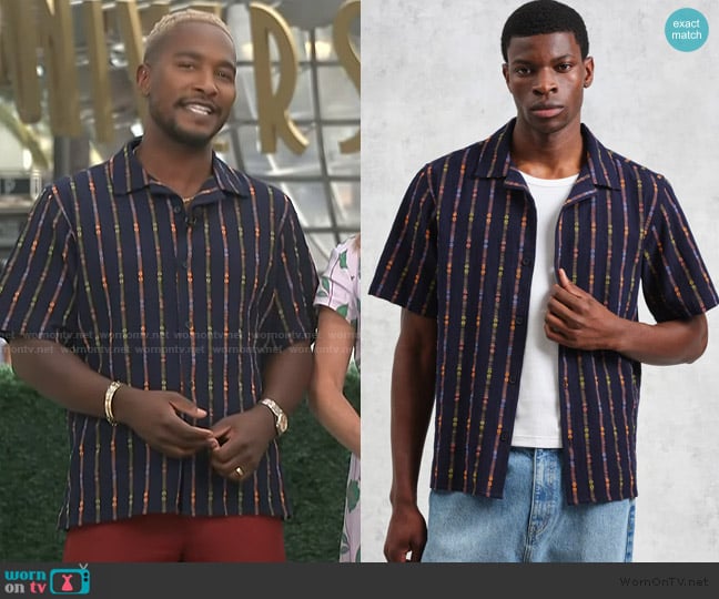 Wax London Didcot - Navy Stripe Short-Sleeve Shirt worn by Scott Evans on Access Hollywood