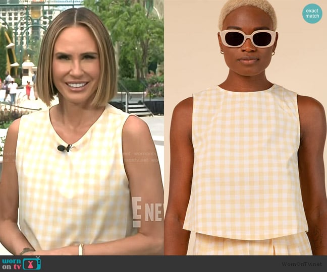 Wayre Boxy Shift and Snap Tank worn by Keltie Knight on E! News