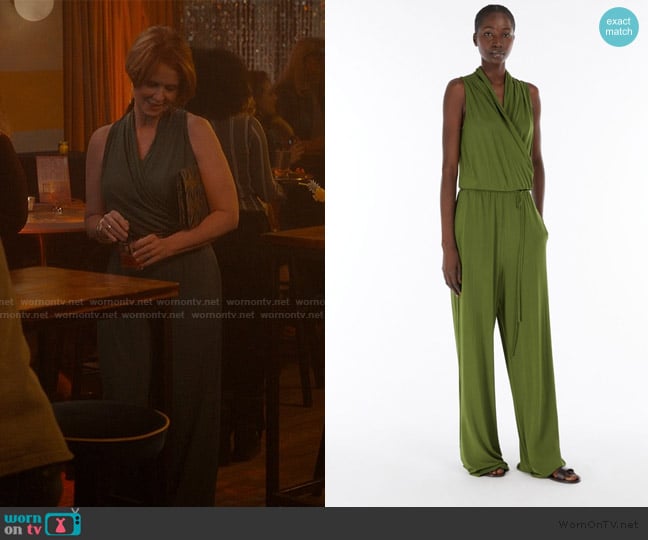 Weekend at Max Mara Stretch Viscose Jersey Jumpsuit worn by Miranda Hobbs (Cynthia Nixon) on And Just Like That