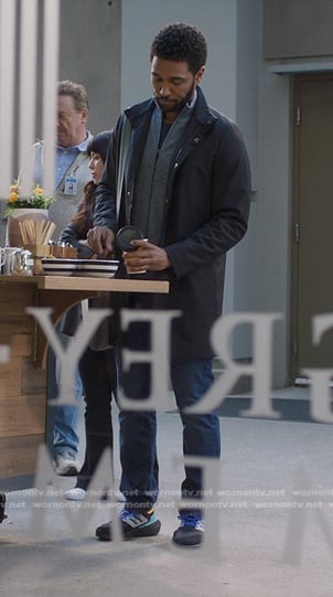 Winston’s black colorblock sneakers on Greys Anatomy