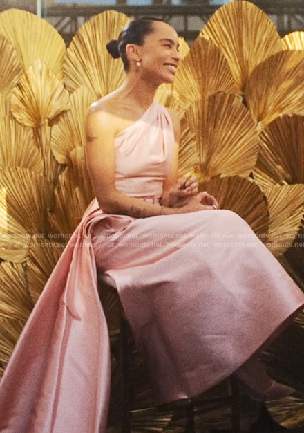 Zoe Kravitz's pink one shoulder dress on The Studio
