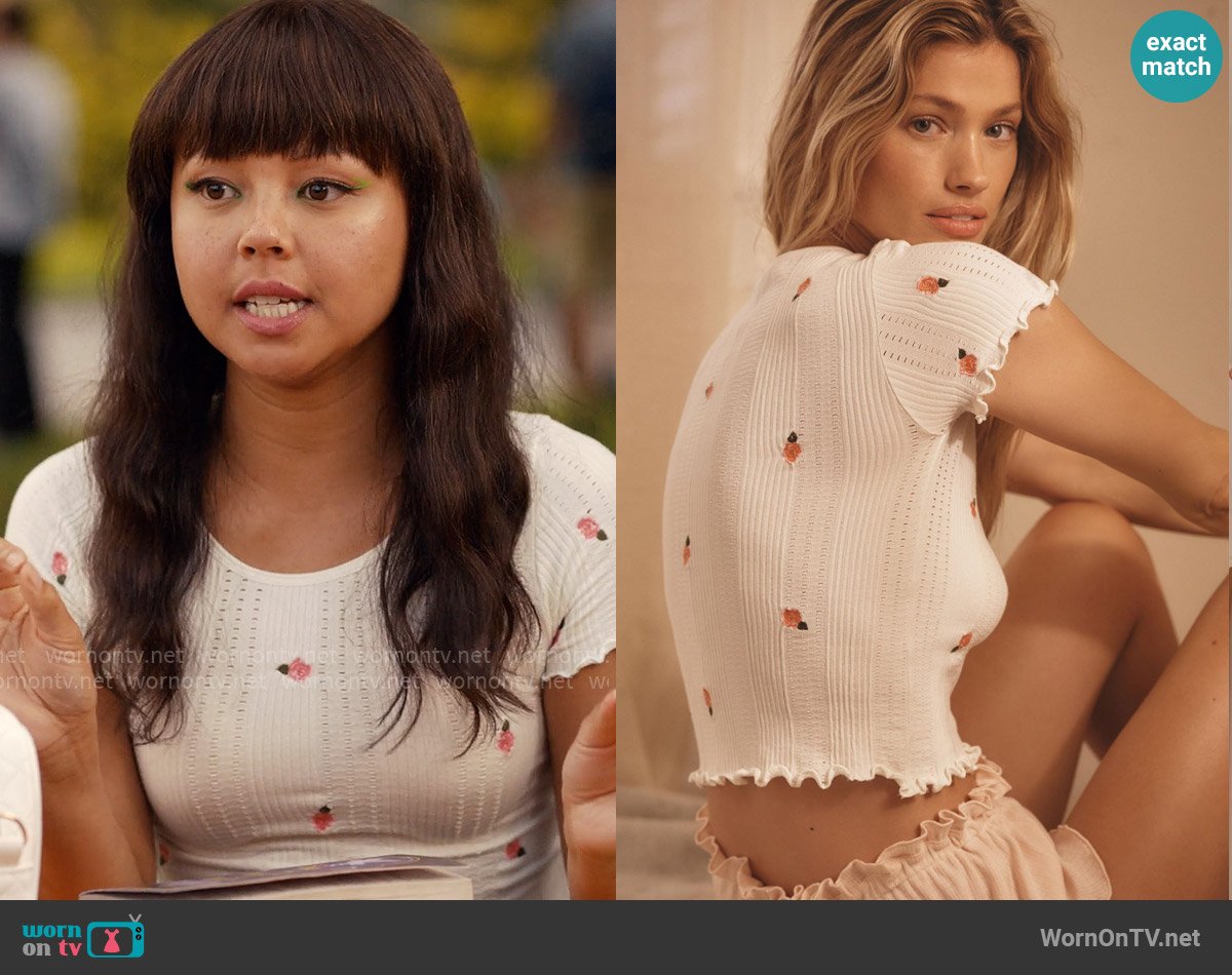 By Anthropologie Seamless Pointelle Babydoll Tee worn by Norah (Chelsea Clark) on Ginny & Georgia