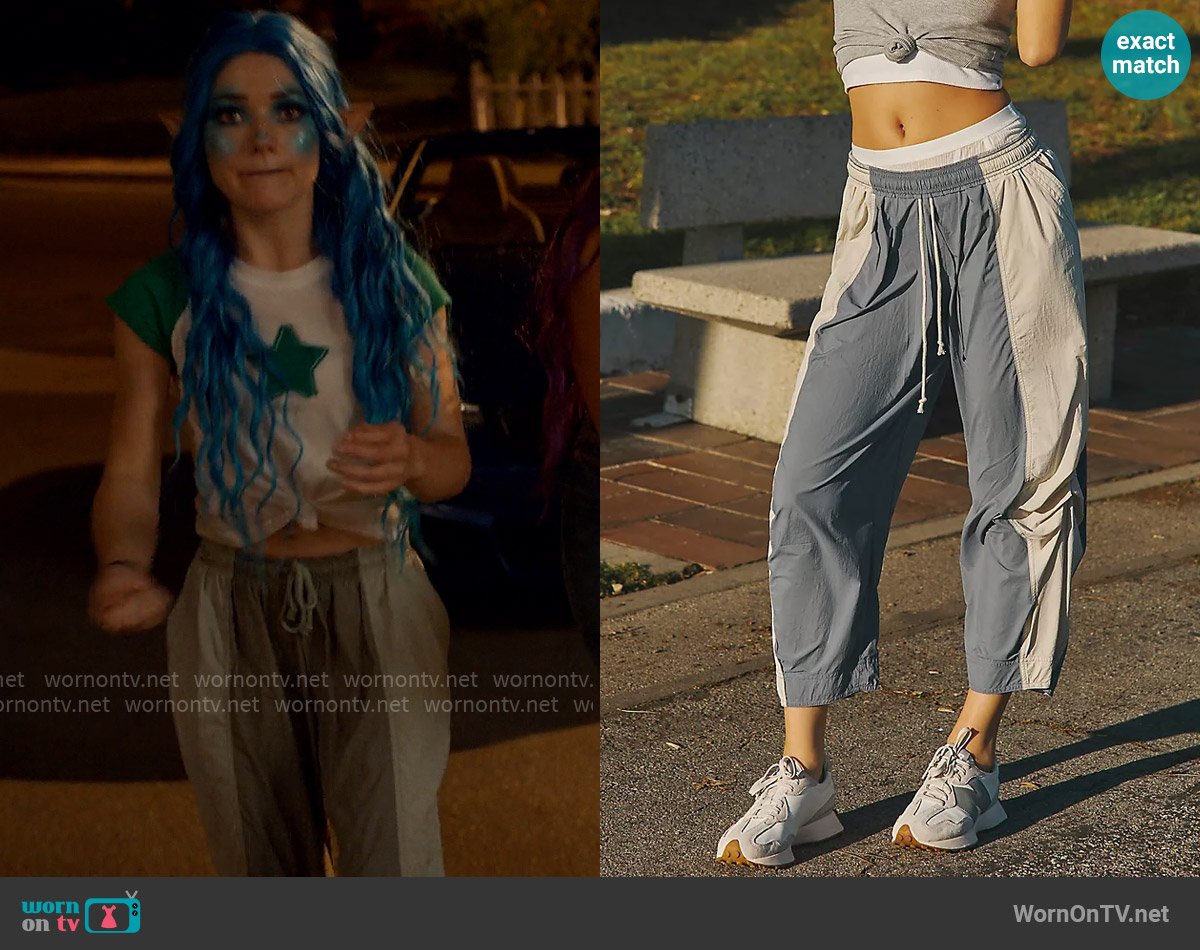 Daily Practice at Anthropologie Colorblock Parachute Pants worn by Abby Littman (Katie Douglas) on Ginny & Georgia