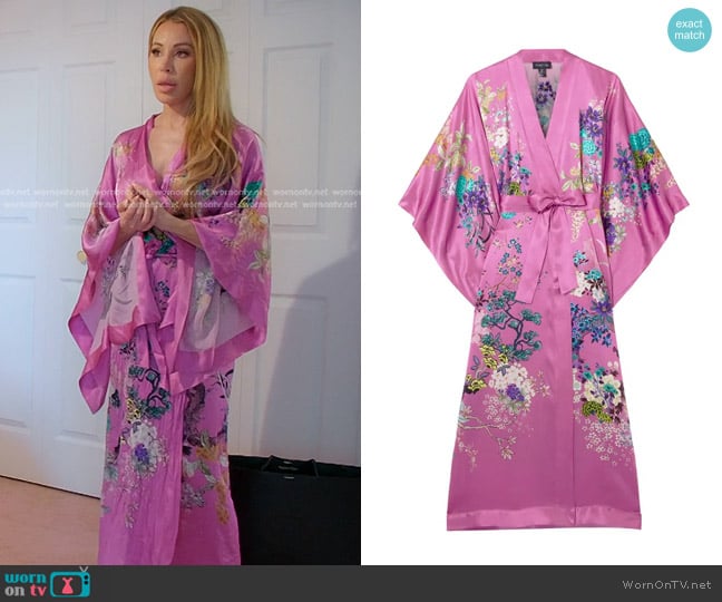 Meng Crane Silk Satin Kimono in Pink worn by Lisa Hochstein (Lisa Hochstein) on The Real Housewives of Miami