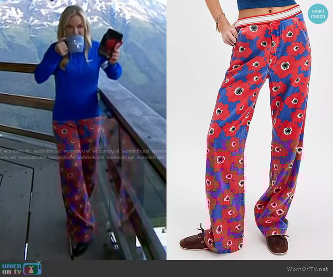 Mother The Let It Rip Maven Jeans in Pop Art Poppies worn by Jennifer Jolly on Today