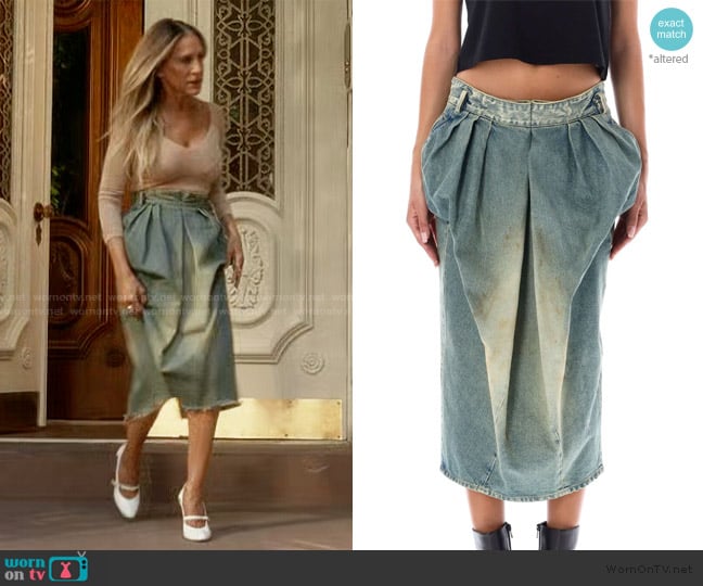 Maison Margiela Gathered Midi Denim Skirt worn by Carrie Bradshaw (Sarah Jessica Parker) on And Just Like That