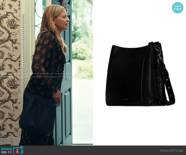 Nicky’s black shoulder bag on The Better Sister