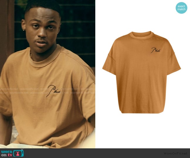 Rhude reverse T-shirt in Brown worn by Bakari (Ahmad Ferguson) on The Chi