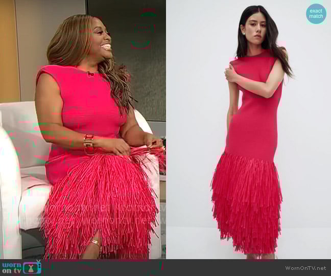 Aje Rushes Raffia Knit Midi Dress worn by Sherri Shepherd on CBS Mornings