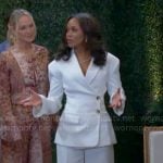 Amanda’s white blazer on The Young and the Restless