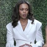 Amanda’s white blazer on The Young and the Restless