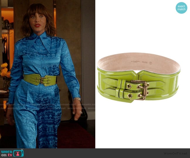 Burberry Wide Patent Leather Waist Belt worn by Lisa Todd Wexley (Nicole Ari Parker) on And Just Like That