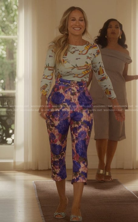 Carrie’s floral print cropped pants on And Just Like That