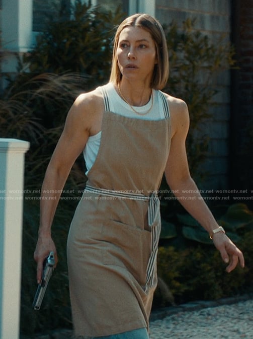 Chloe’s apron on The Better Sister