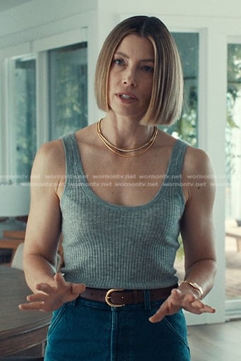 Chloe's grey ribbed tank on The Better Sister