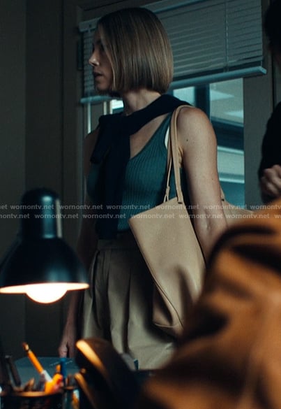 Chloe’s brown leather tote on The Better Sister