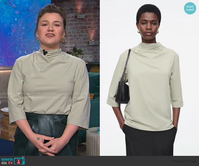 Cos Tie Neck Jersey Top worn by Kelly Clarkson on The Kelly Clarkson Show
