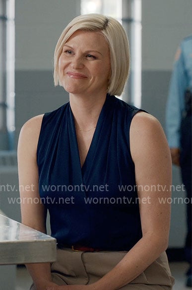 Ellen's navy sleeveless v-neck top on Ginny & Georgia