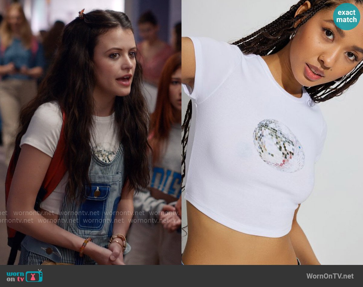 Garage Clothing Stormi Tee in Bright White Disco Ball Art worn by Maxine Baker (Sara Waisglass) on Ginny & Georgia