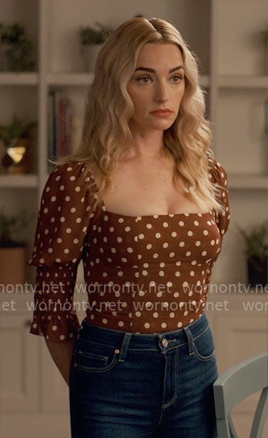 Georgia’s brown polka-dot top on Ginny & Georgia