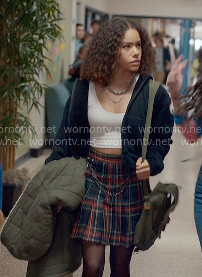 Ginny's white tank top and plaid skirt on Ginny & Georgia