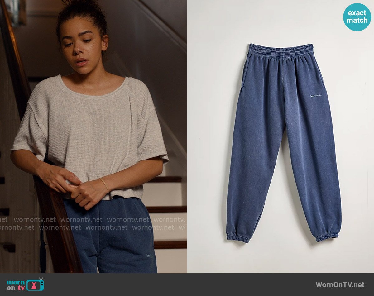 iets frans Embroidered Logo Sweatpant worn by Ginny Miller (Antonia Gentry) on Ginny & Georgia