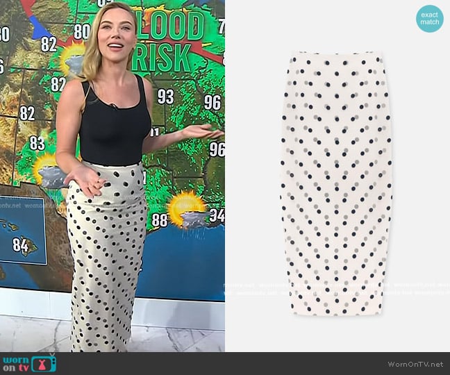 Jacquemus The Punto Skirt with Polka Dots worn by Scarlett Johansson on Today