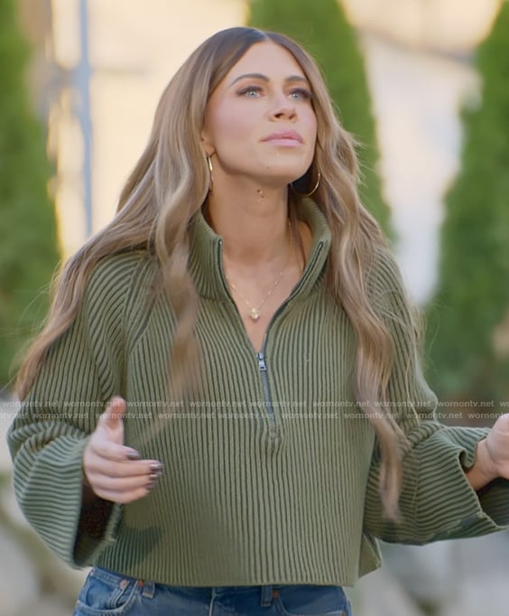 Jessi's green ribbed sweater on The Secret Lives of Mormon Wives