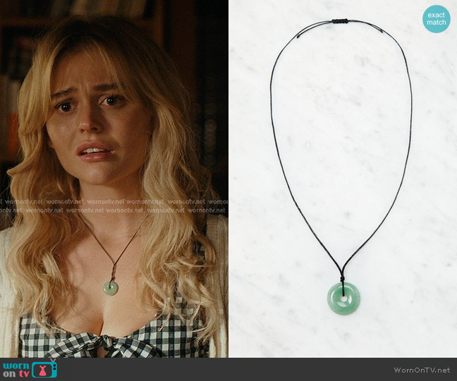 John Galt Stone Cord Necklace in Green worn by Cadence Sinclair Eastman (Emily Alyn Lind) on We Were Liars
