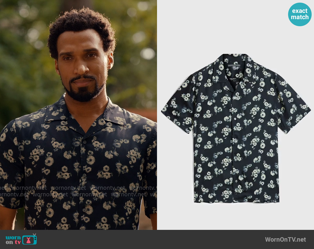 Zion’s navy floral shirt on Ginny & Georgia
