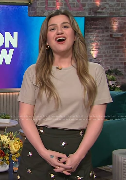 Kelly's floral applique skirt on The Kelly Clarkson Show
