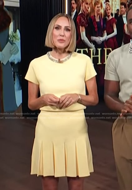 Keltie’s yellow embellished neckline top and skirt on E! News