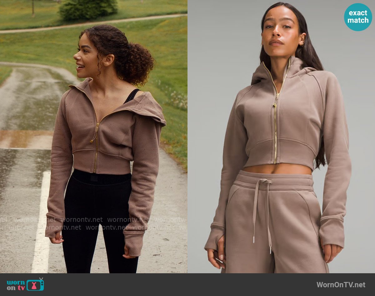 Lululemon Track Scuba Full-Zip Cropped Hoodie in Taupetastic/Gold worn by Ginny Miller (Antonia Gentry) on Ginny & Georgia