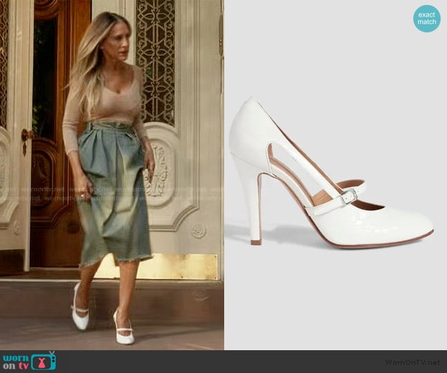 Maison Margiela Patent Leather mary jane pumps worn by Carrie Bradshaw (Sarah Jessica Parker) on And Just Like That