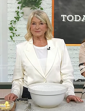 Martha Stewart’s white cropped blazer on Today