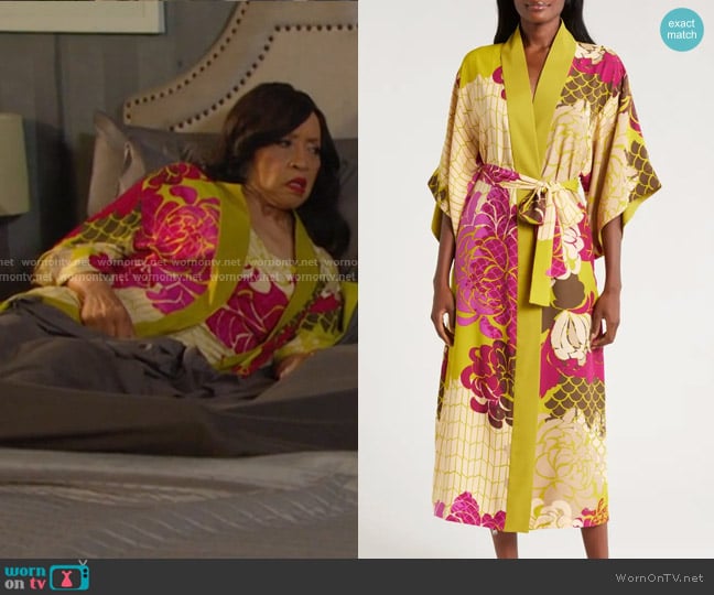 Natori Rimini Robe worn by Paulina Price (Jackée Harry) on Days of our Lives