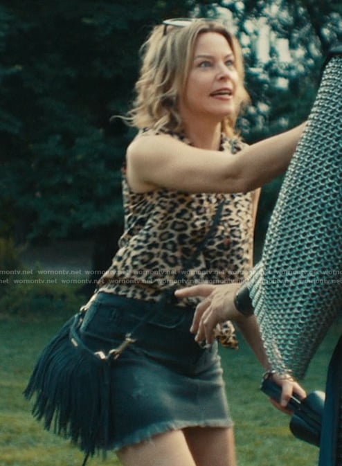 Nicky's black fringe bag on The Better Sister