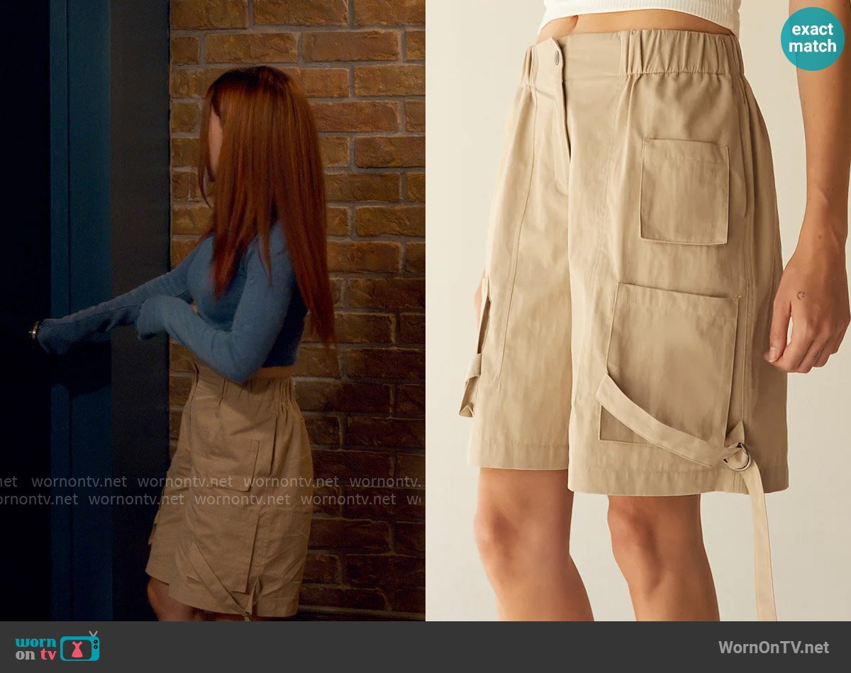 Oak + Fort Cotton Nylon Twill Cargo Short worn by Abby Littman (Katie Douglas) on Ginny & Georgia