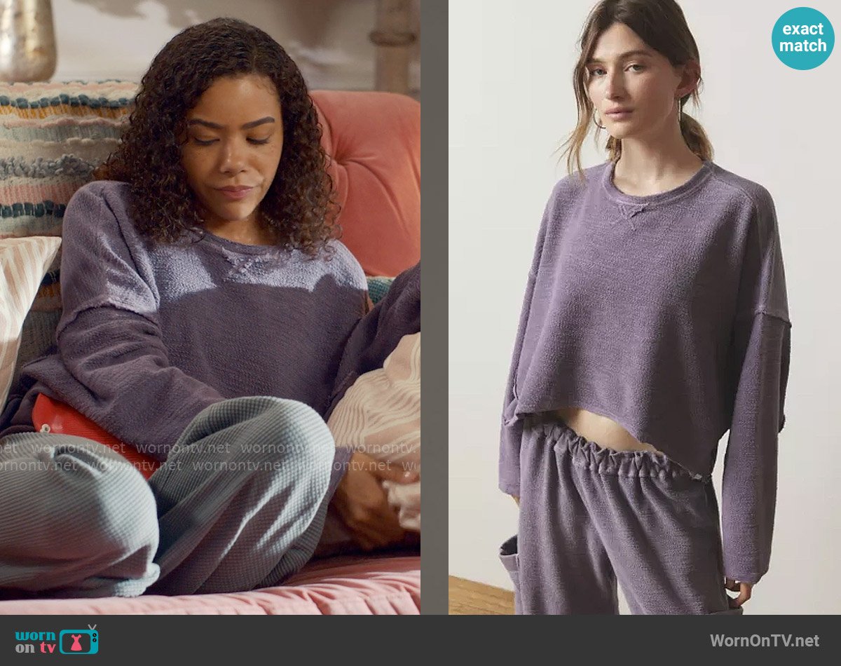 Out From Under at Urban Outfitters Beau Crew Neck Sweatshirt worn by Ginny Miller (Antonia Gentry) on Ginny & Georgia