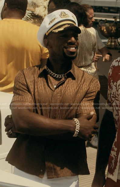 Pastor Ezekiel’s brown monochrome shirt on The Chi
