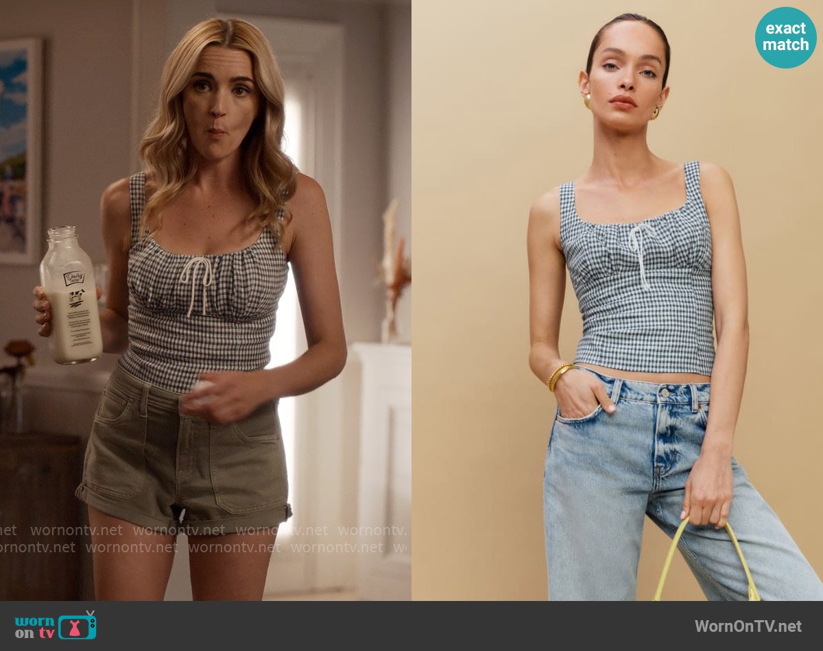 Georgia’s gingham top on Ginny & Georgia