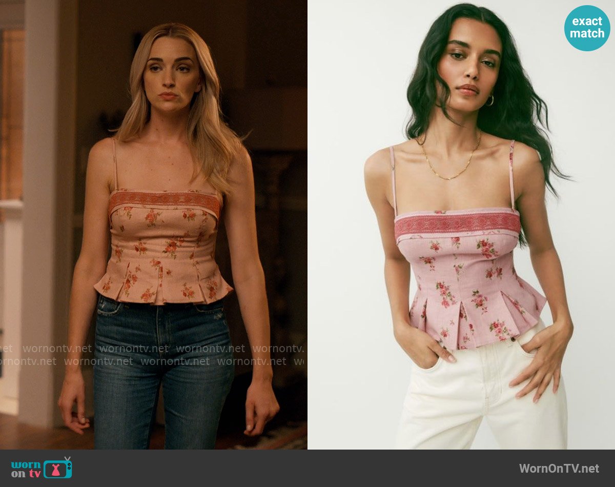 Reformation Meryl Top in Tea Time worn by Georgia Miller (Brianne Howey) on Ginny & Georgia