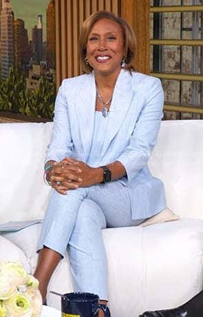 Robin's light blue blazer and pants on Good Morning America
