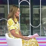 Savannah’s beige clear vinyl strap sandals on Today