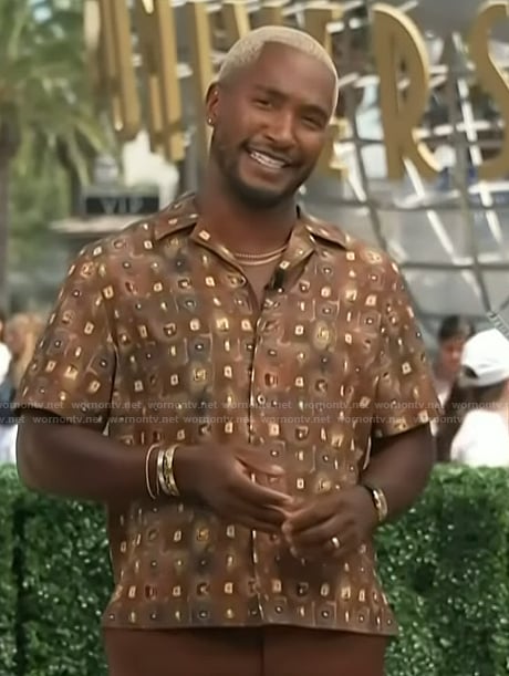 Scott's printed shirt on Access Hollywood