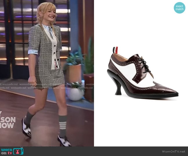 Esther-Rose McGregor’s heeled shoes on The Kelly Clarkson Show
