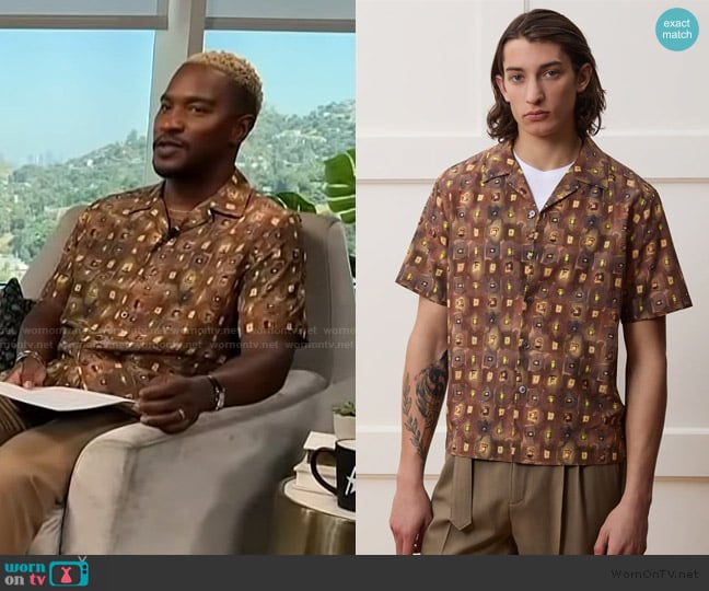Todd Snyder Cropped Silk Cotton Camp Collar Shirt worn by Scott Evans on Access Hollywood