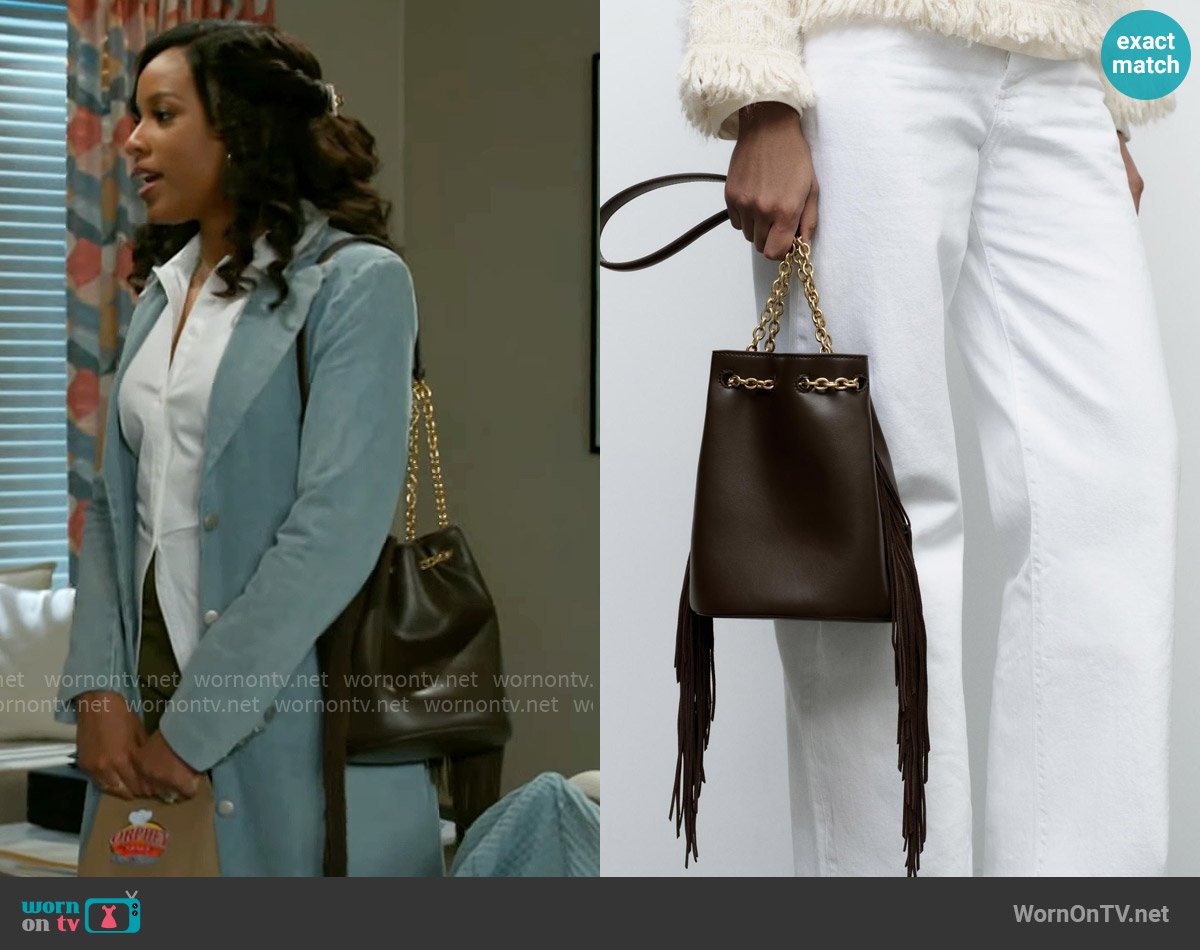 Zara Fringed Cylindrical Bucket Brown worn by Naomi Hamilton Hawthorne (Arielle Prepetit) on Beyond the Gates