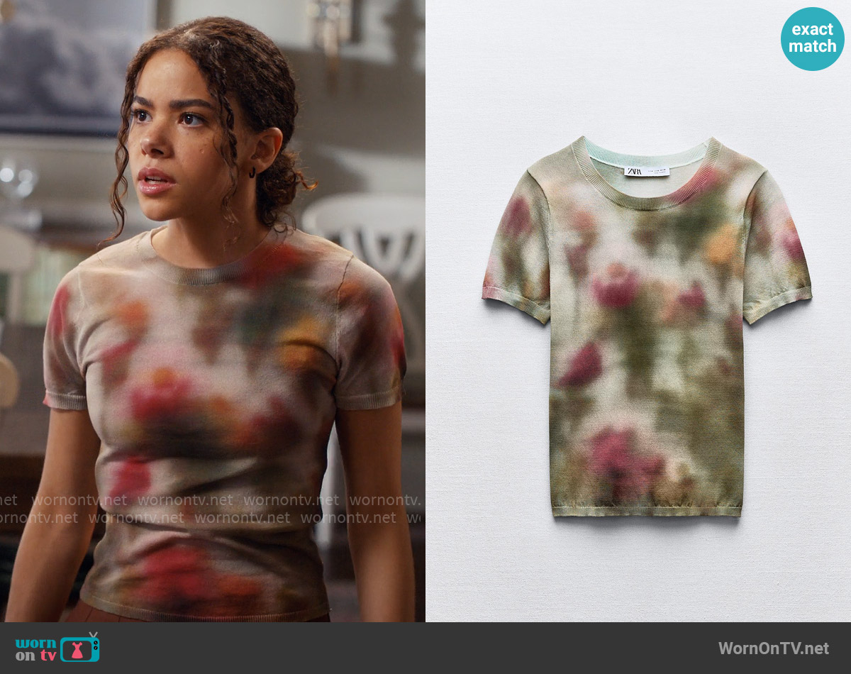 Zara Short Sleeve Printed Top worn by Ginny Miller (Antonia Gentry) on Ginny & Georgia