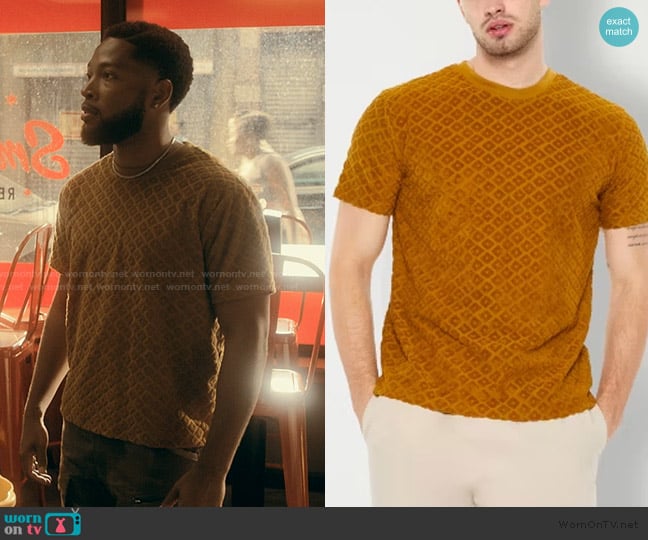 Forever 21 Short Sleeve T-Shirt worn by Emmett (Jacob Latimore) on The Chi